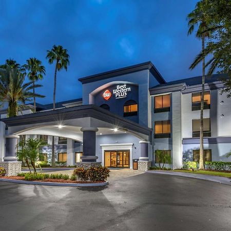 Best Western Plus Orlando East - Ucf Area Hotel Exterior photo