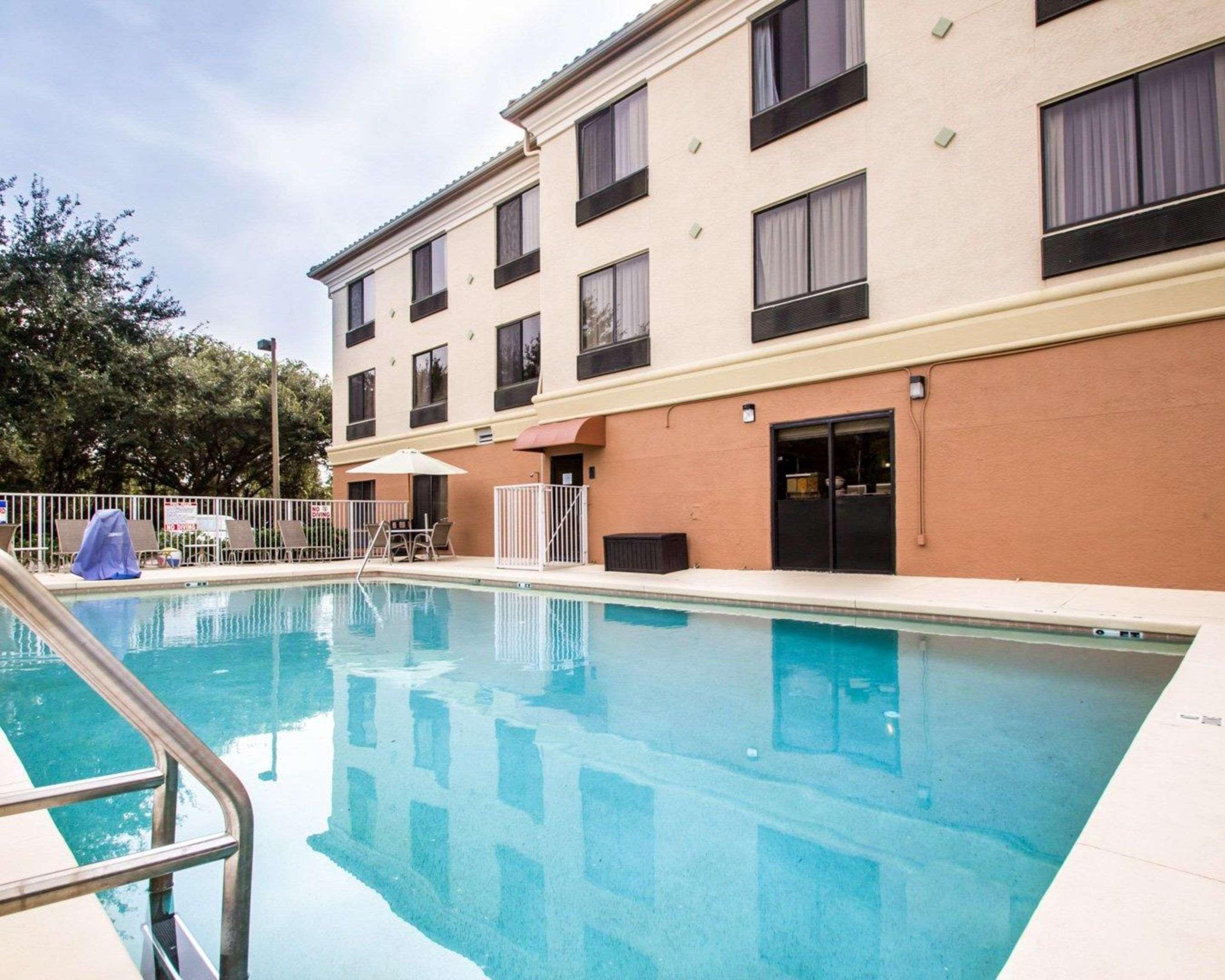 Best Western Plus Orlando East - Ucf Area Hotel Exterior photo